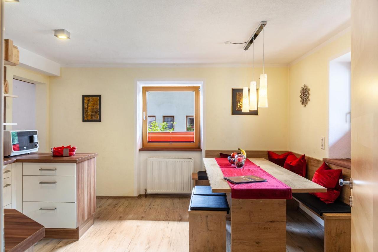 Ferienwohnung Galerie Kaiser Mayrhofen Kültér fotó