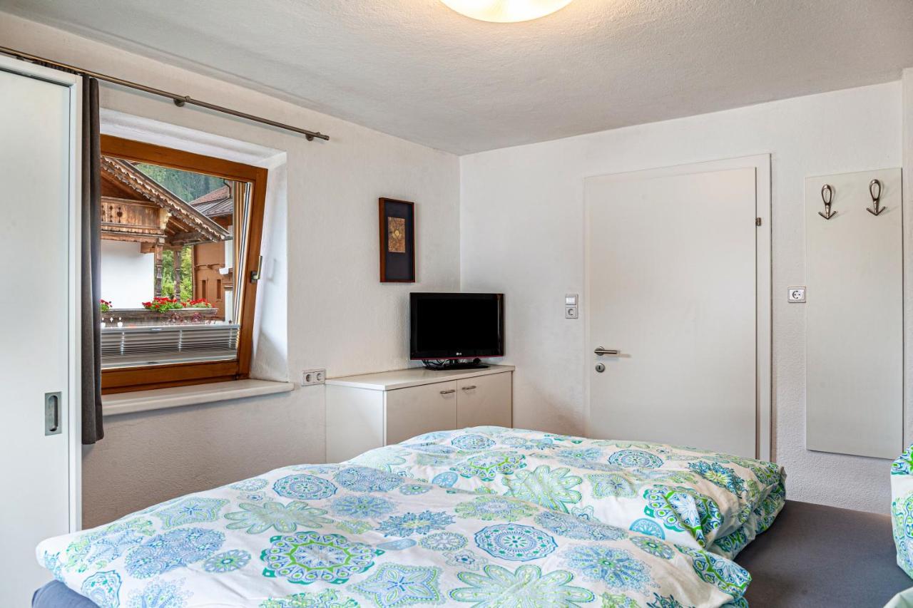 Ferienwohnung Galerie Kaiser Mayrhofen Kültér fotó